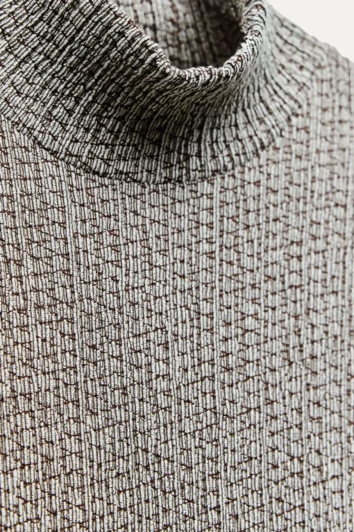 VESTIDO ASIMÉTRICO TEXTURA