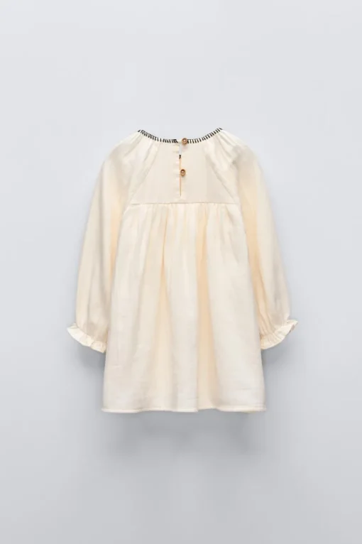 VESTIDO BORDADO NIDO DE ABEJA