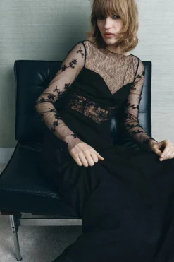 VESTIDO COMBINADO ENCAJE ABALORIOS
