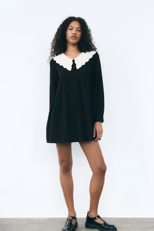 VESTIDO CORTO CUELLO BOBO