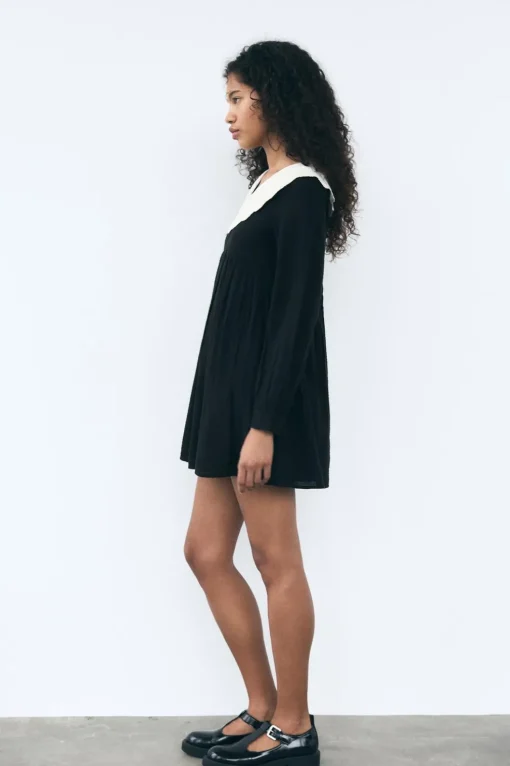 VESTIDO CORTO CUELLO BOBO