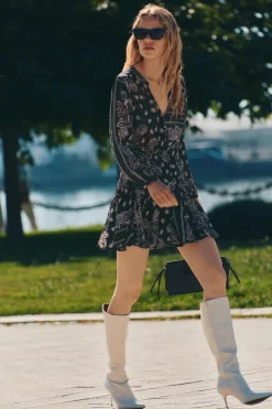 VESTIDO CORTO ESTAMPADO