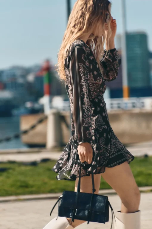 VESTIDO CORTO ESTAMPADO