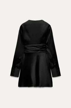 VESTIDO CORTO SATINADO