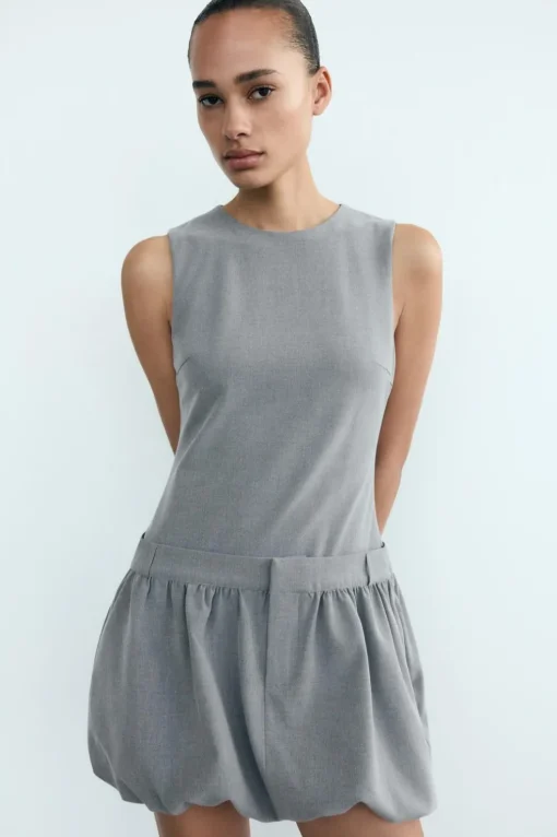 VESTIDO CORTO VOLUMEN