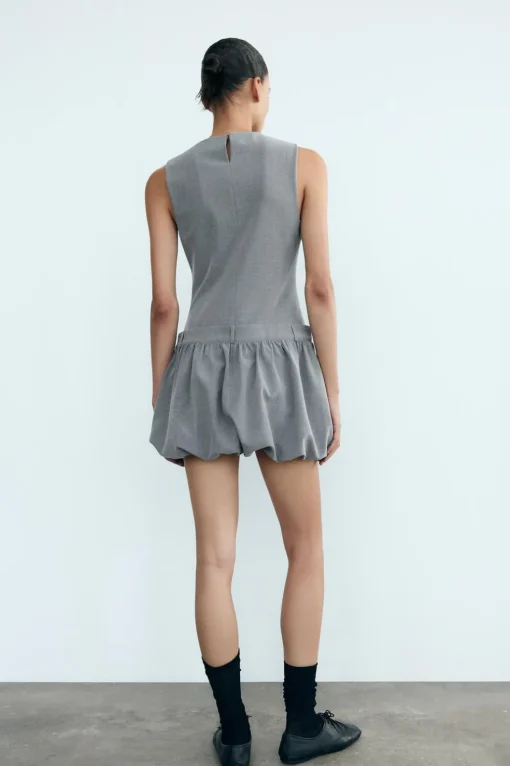 VESTIDO CORTO VOLUMEN