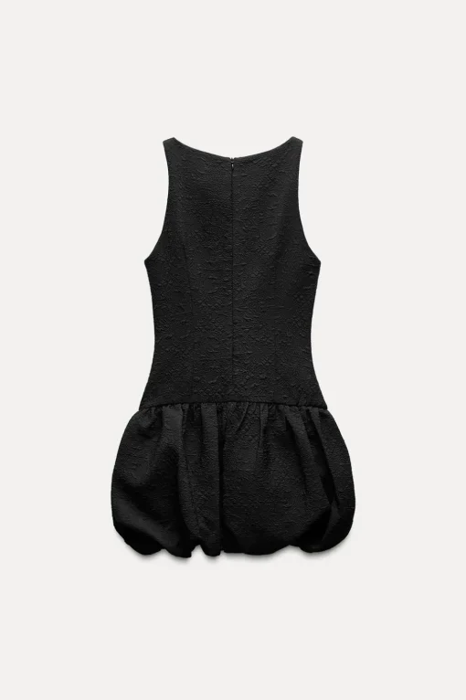 VESTIDO CORTO VOLUMEN