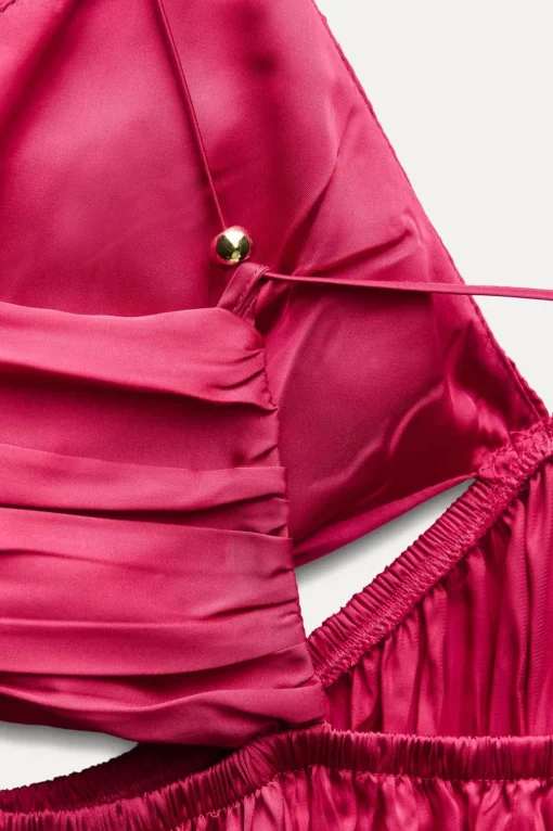 VESTIDO CUT OUT EFECTO ARRUGADO