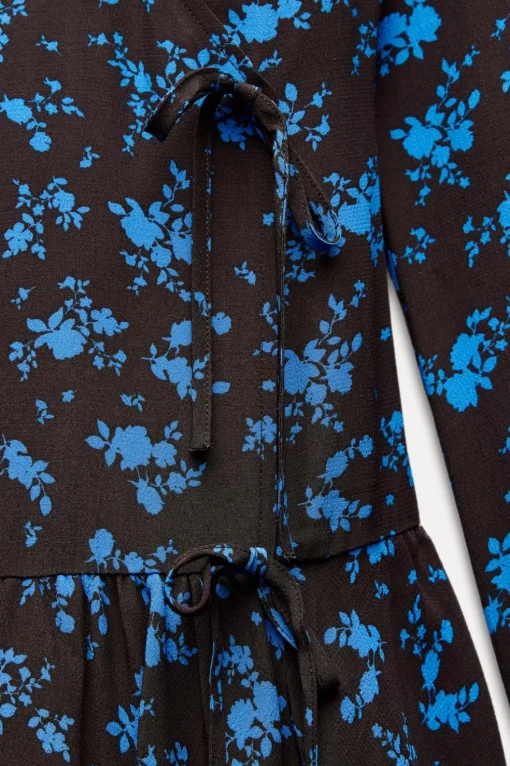 VESTIDO ESTAMPADO FLORES LAZOS
