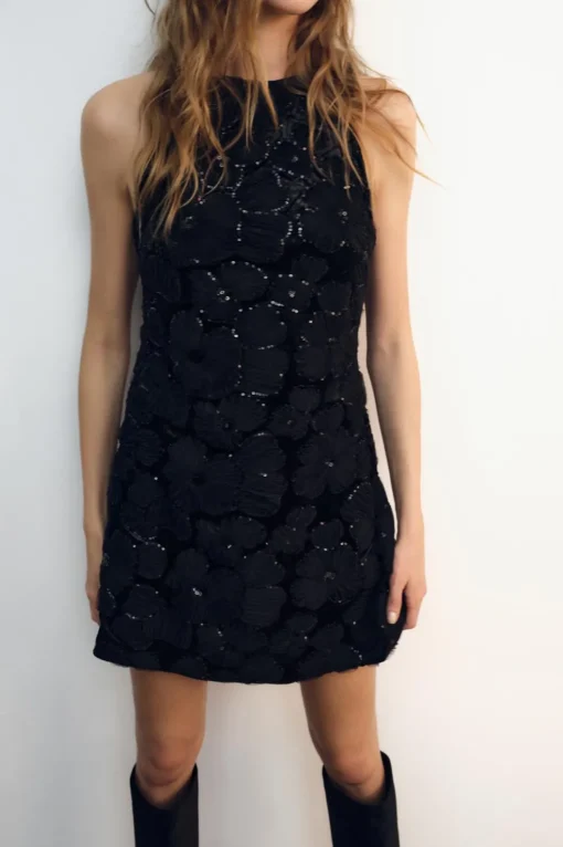 VESTIDO ESTRUCTURA FLOR LENTEJUELAS