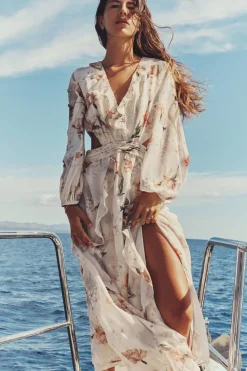 VESTIDO FLORES VOLANTES CUT OUT