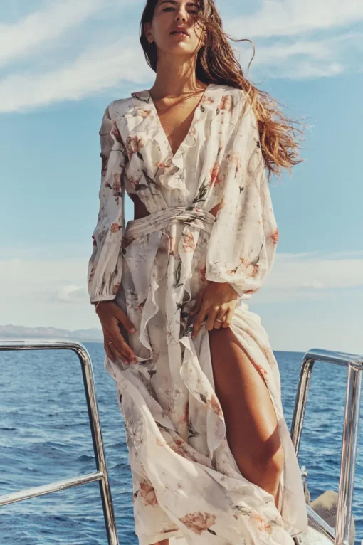 VESTIDO FLORES VOLANTES CUT OUT