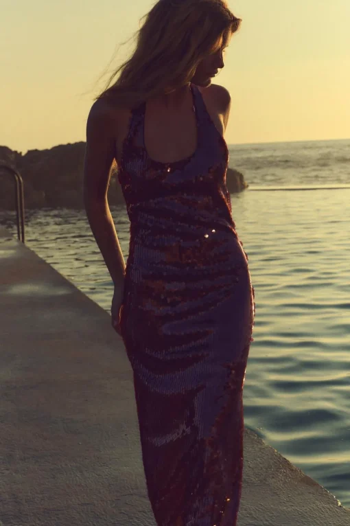 VESTIDO HALTER LENTEJUELAS