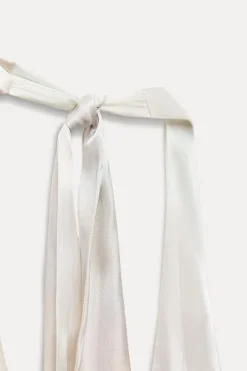 VESTIDO LARGO HALTER SATINADO