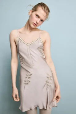 VESTIDO LENCERO BORDADOS ABALORIOS