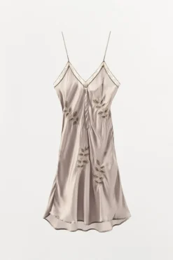 VESTIDO LENCERO BORDADOS ABALORIOS