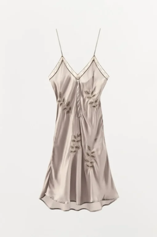 VESTIDO LENCERO BORDADOS ABALORIOS