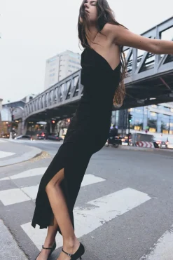 VESTIDO MIDI ASIMÉTRICO