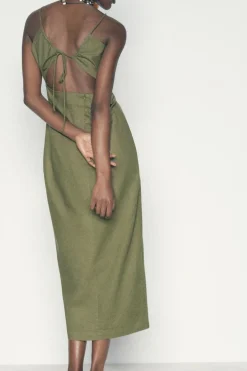 VESTIDO MIDI CORSETERO CON LINO