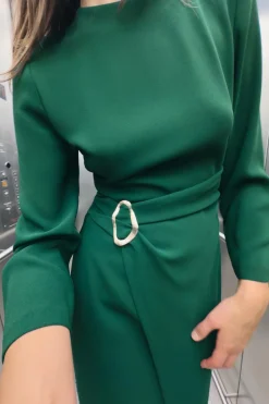 VESTIDO MIDI CREPE HEBILLA