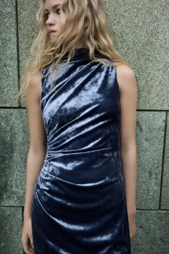 VESTIDO MIDI DRAPEADO TERCIOPELO