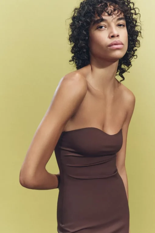 VESTIDO MIDI SATINADO ABERTURA