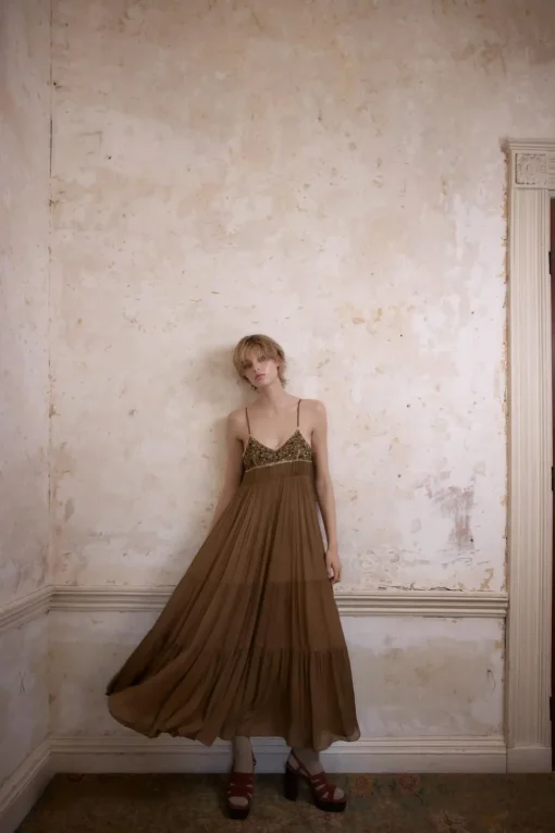 VESTIDO PLISADO ENCAJE ABALORIOS