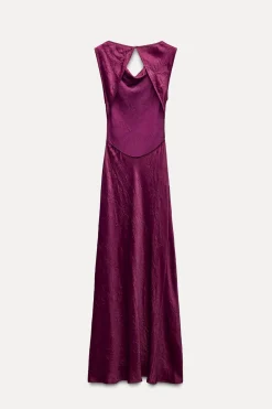 VESTIDO SATINADO ESCOTE ESPALDA