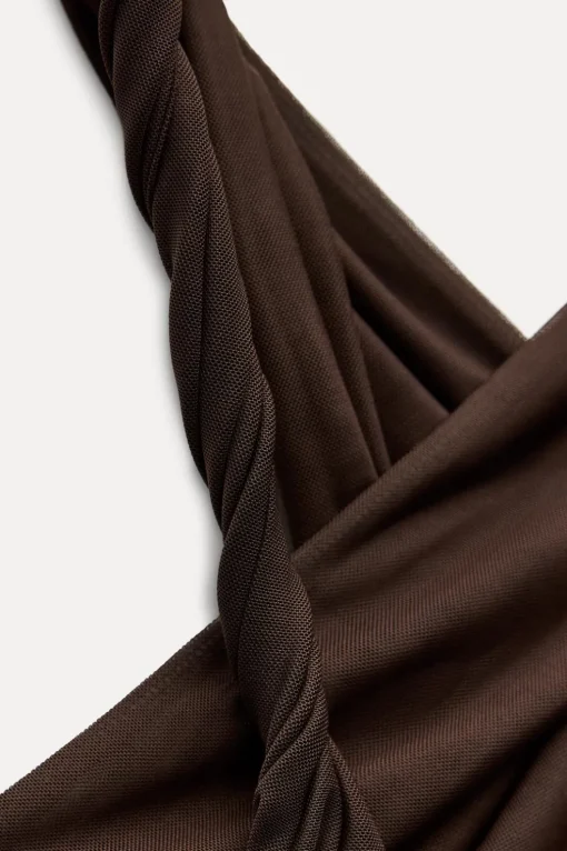 VESTIDO TUL DRAPEADO ASIMÉTRICO