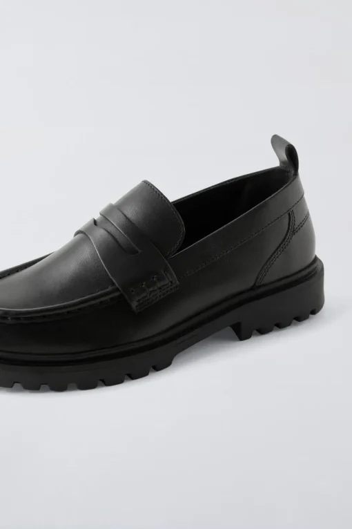 ZAPATO COLEGIAL PIEL