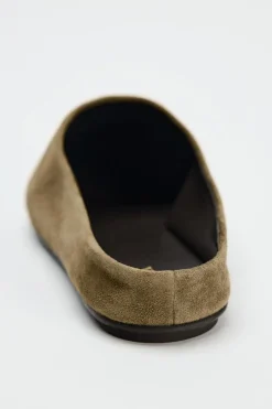 ZAPATO DESTALONADO PLANO SERRRAJE