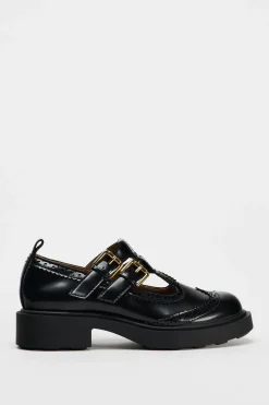 ZAPATO DETALLES PICADOS