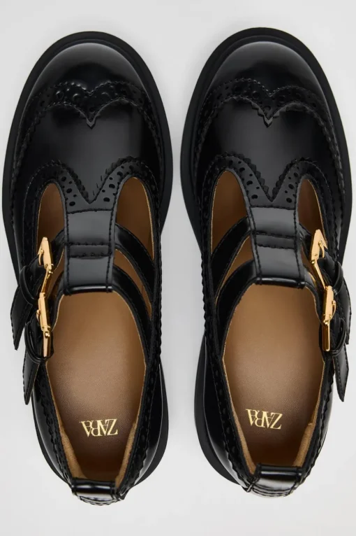 ZAPATO DETALLES PICADOS