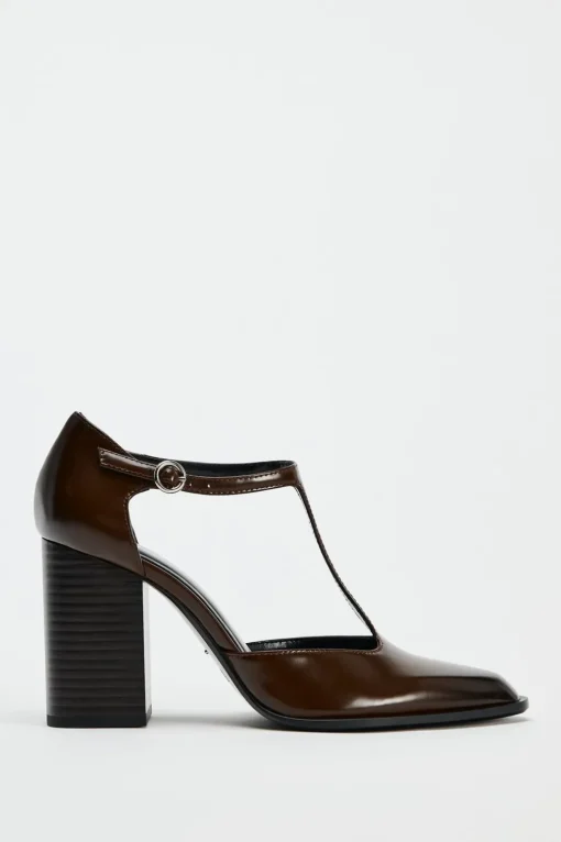 ZAPATO TACÓN TIRA