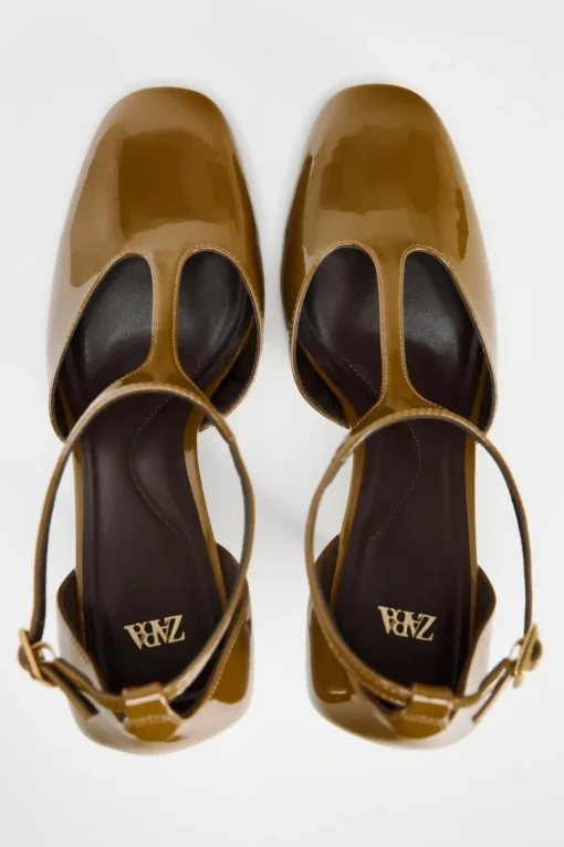 ZAPATO TACÓN TIRA EFECTO ACHAROLADO