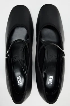 ZAPATO TACÓN TIRA PIEL