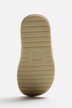 ZUECO PIEL