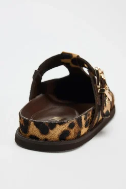 ZUECO PIEL ESTAMPADO ANIMAL